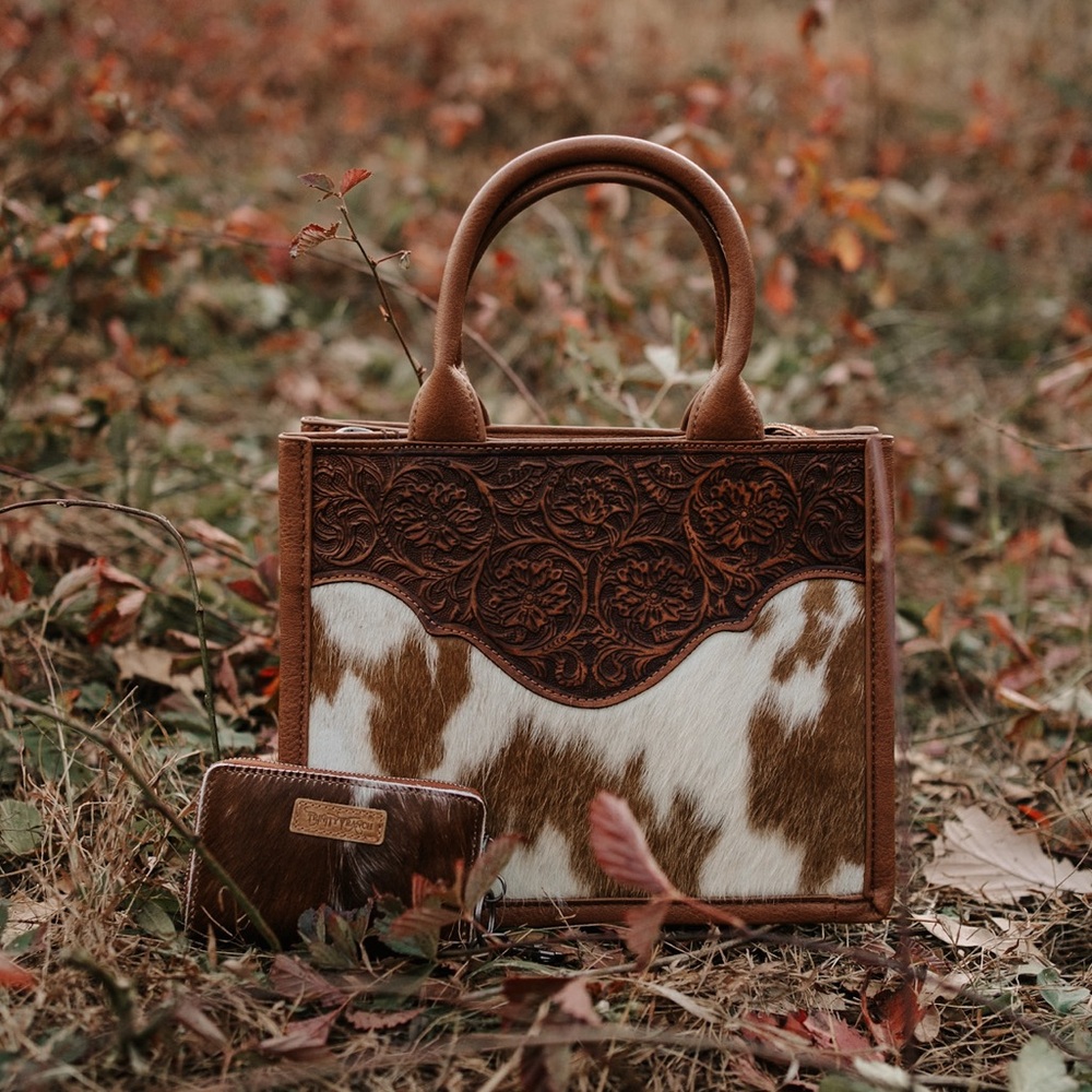 NEW! Trinity Ranch from MONTANA WEST hair on cowhide floral TOTE AND WALLET SET!